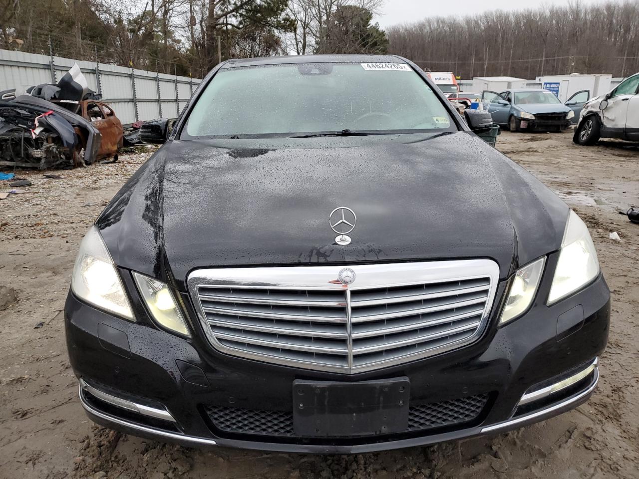 2012 Mercedes-Benz E-klasse VIN WDDHF5KB3CA653729 Copart auction photo, undercarriage / minor dent/scratches damage thumbnail 5