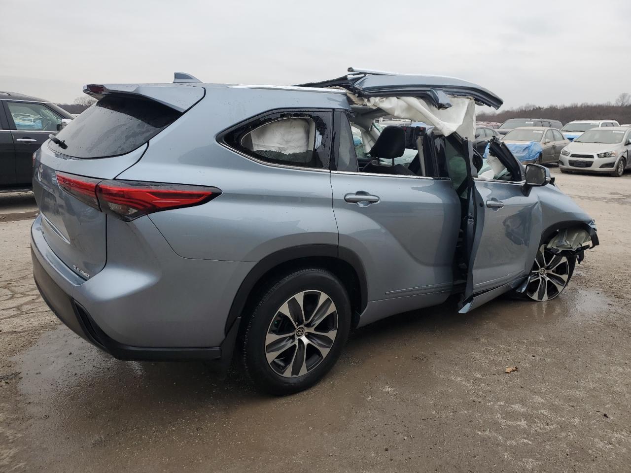 2021 Toyota Highlander VIN 5TDHZRBH2MS095650 Copart auction photo, rollover damage thumbnail 3