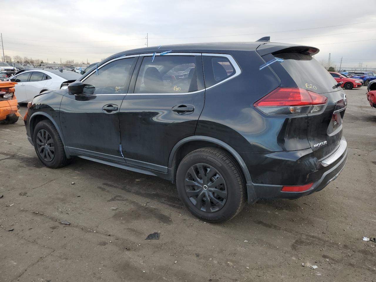 2017 Nissan Rogue VIN KNMAT2MV9HP615999 Copart auction photo, front end damage thumbnail 2