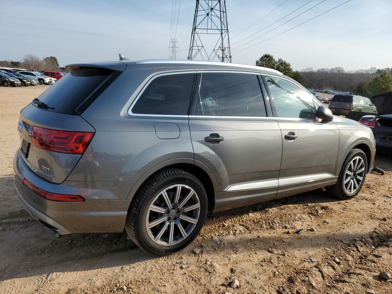 2017 Audi Q7 VIN WA1LAAF73HD021671 Copart auction photo, minor dent/scratches damage thumbnail 3