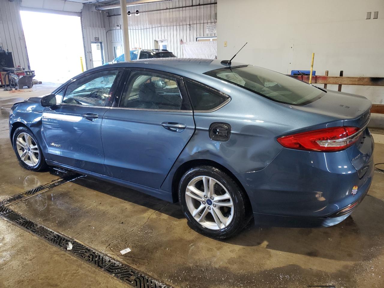 2018 Ford Fusion VIN 3FA6P0LU4JR126809 Copart auction photo, all over damage thumbnail 2