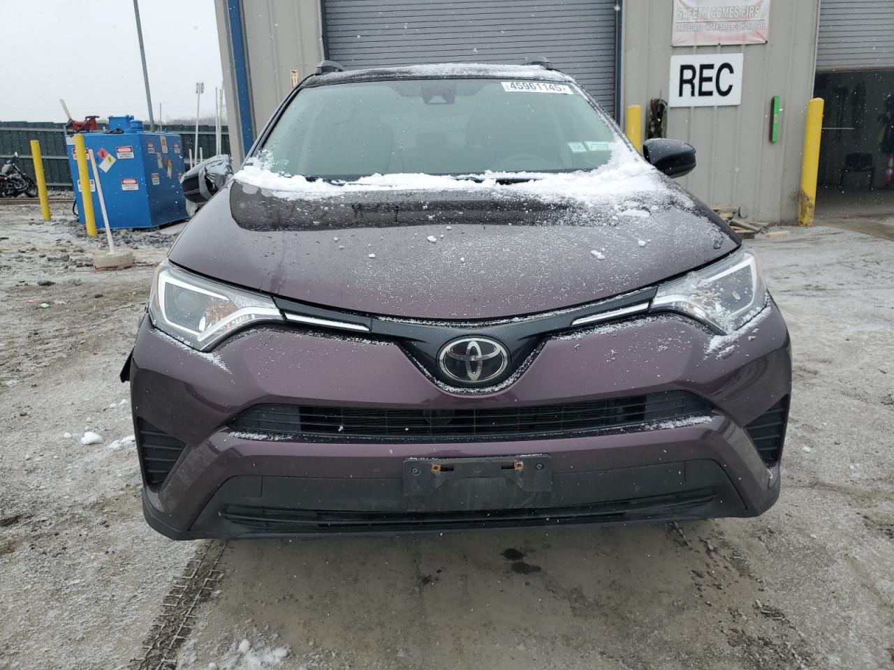2017 Toyota RAV 4 VIN 2T3BFREV1HW679798 Copart auction photo, front end damage thumbnail 5