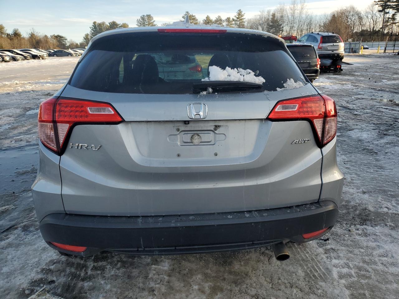 2017 Honda HR-V VIN 3CZRU6H55HM713722 Copart auction photo, front end / side damage thumbnail 6