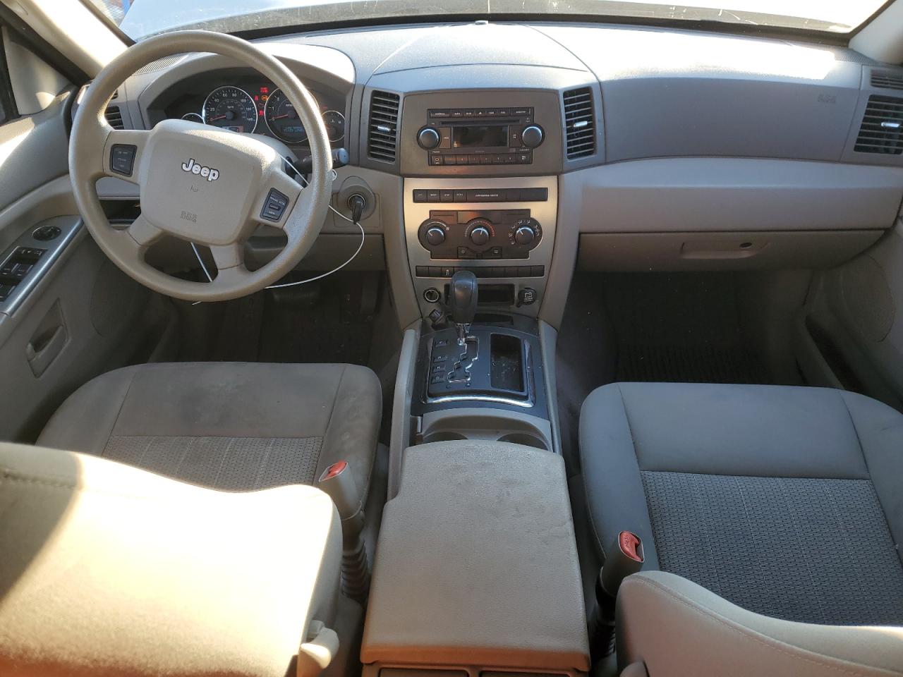2007 Jeep Grand Cherokee VIN 1J8GS48K47C585978 Copart auction photo, mechanical / front end damage thumbnail 8