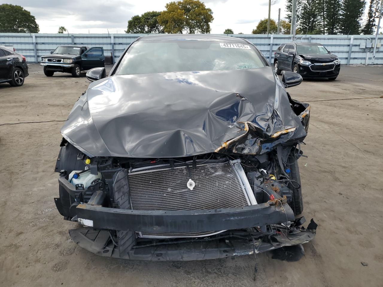 2017 Hyundai Elantra VIN 5NPD84LF0HH001276 Copart auction photo, front end damage thumbnail 5