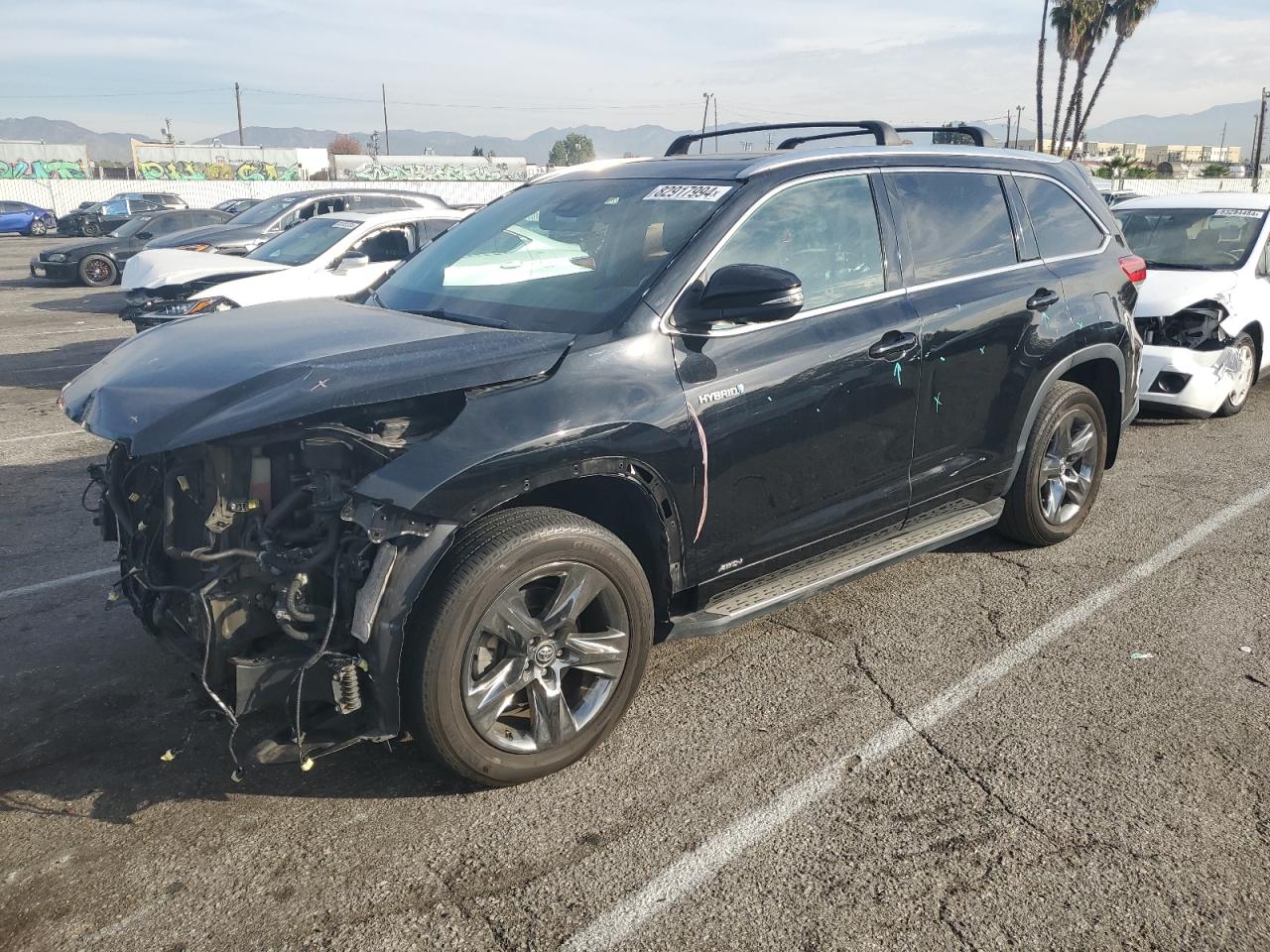 2017 Toyota Highlander VIN 5TDDGRFH2HS025652