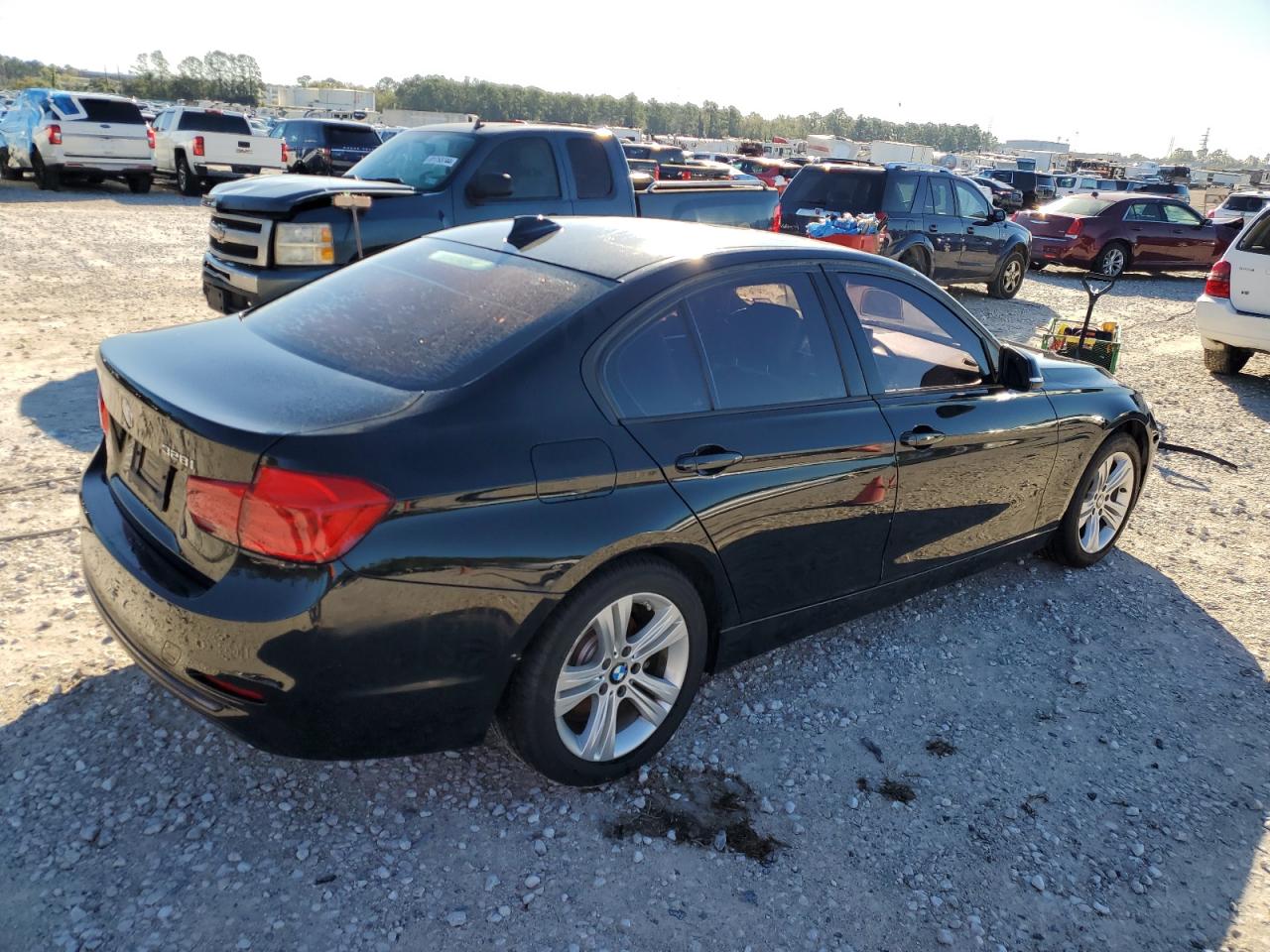 2016 BMW 3er VIN WBA8E9G53GNT83436 Copart auction photo, water/flood damage thumbnail 3