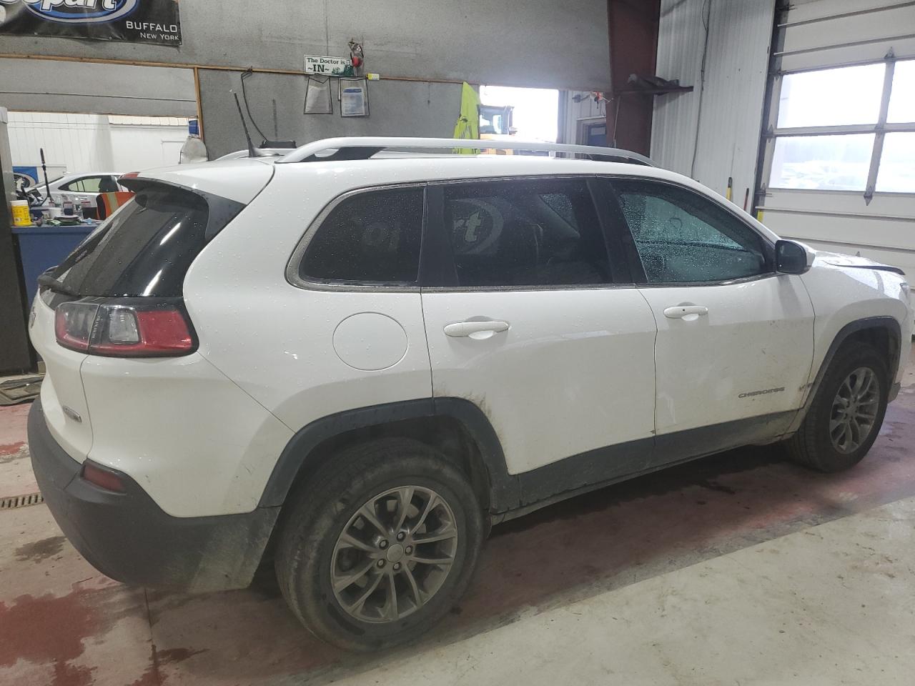 2019 Jeep Grand Cherokee VIN 1C4PJMLB1KD413430 Copart auction photo, front end damage thumbnail 3