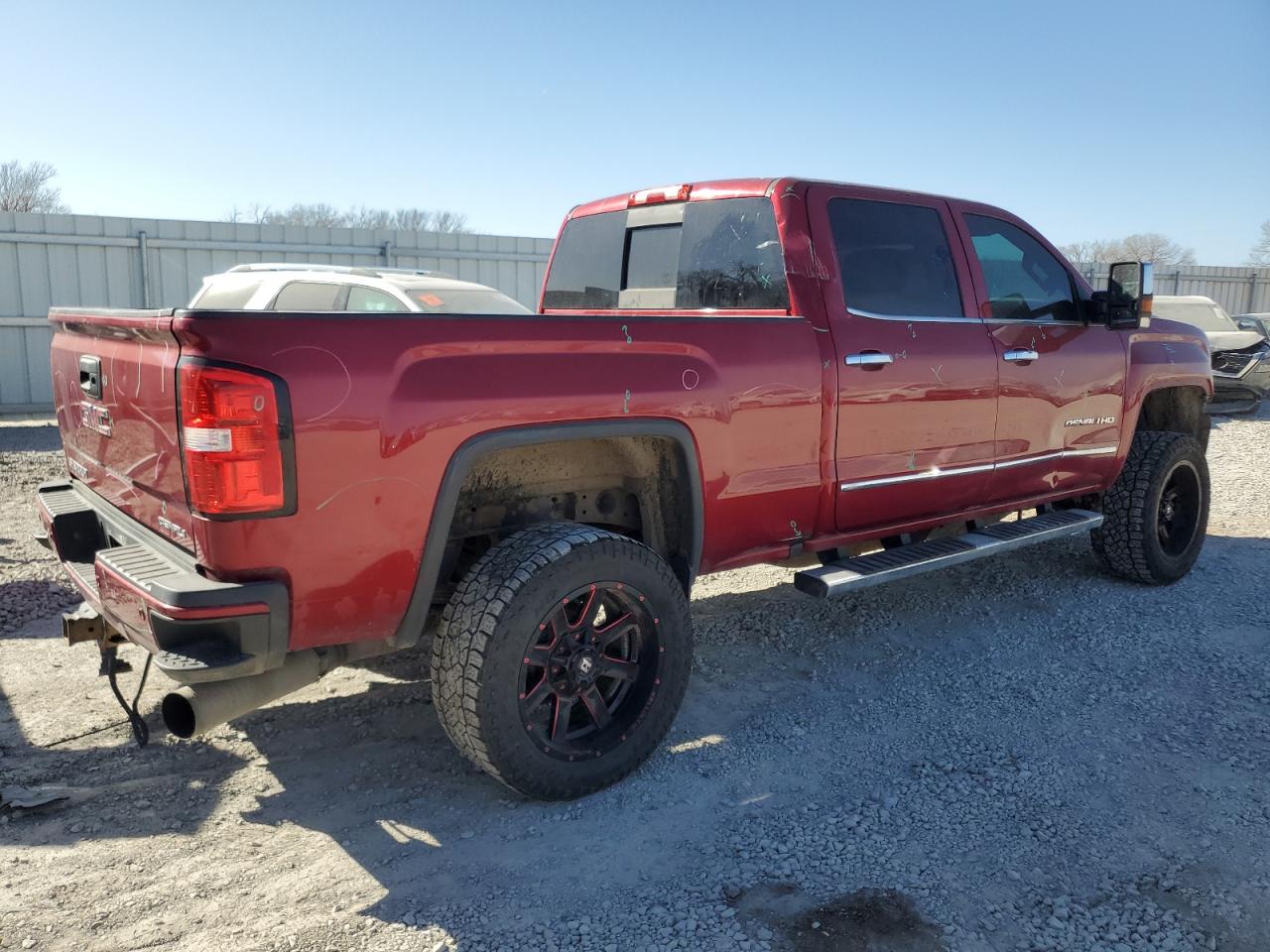 2019 GMC Sierra VIN 1GT12SEY2KF233872 Copart auction photo, front end / side damage thumbnail 3