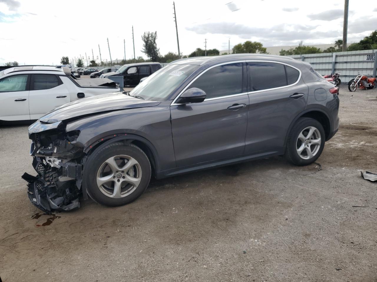 2020 Alfa Romeo Stelvio VIN ZASPAKAN5L7C75996
