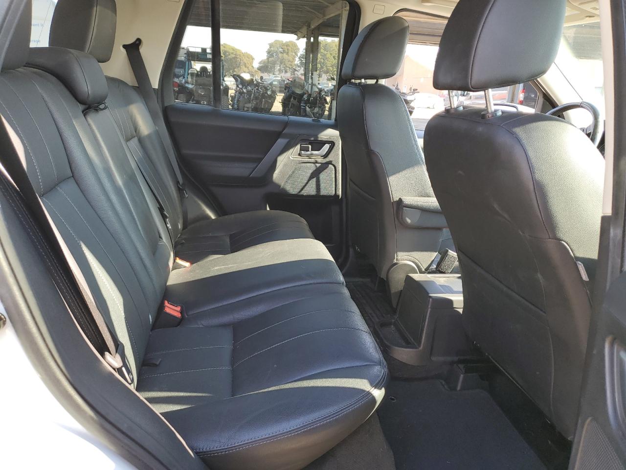 2014 Land Rover LR2 VIN SALFR2BG3EH412727 Copart auction photo, front end / undercarriage damage thumbnail 10