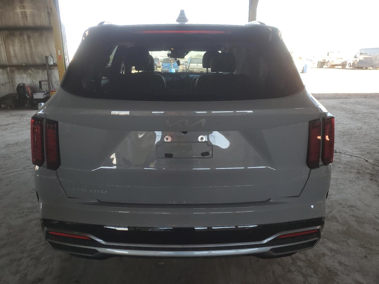 2023 KIA Sorento VIN 5XYRH4LF2PG161185 Copart auction photo, rear end damage thumbnail 6