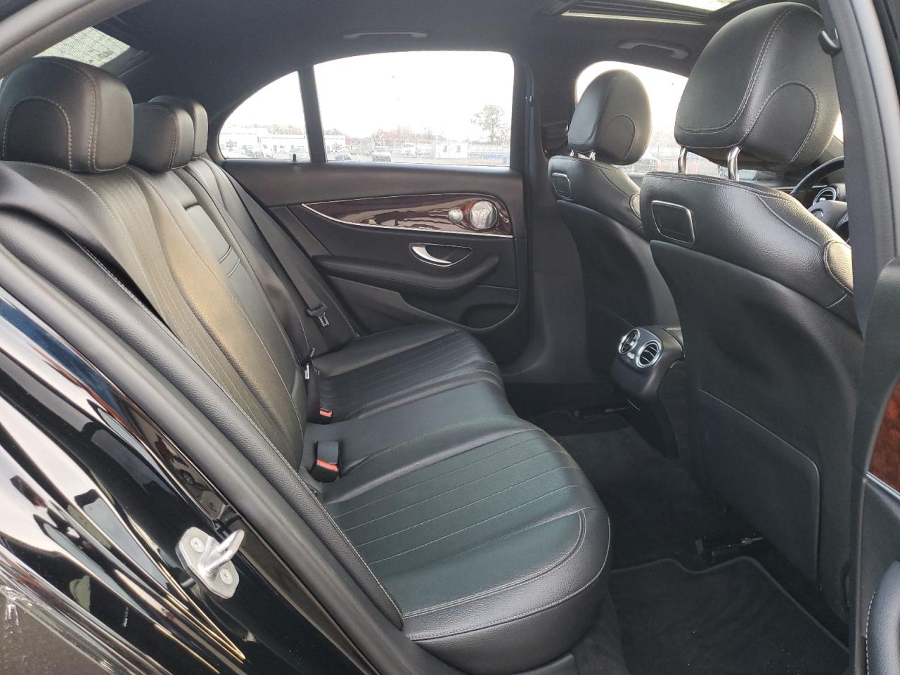 2018 Mercedes-Benz E-klasse VIN WDDZF6GB3JA393509 Copart auction photo, water/flood / mechanical damage thumbnail 10