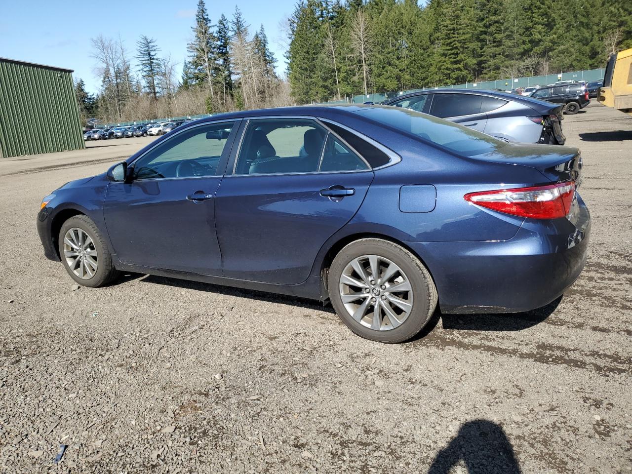 2016 Toyota Camry VIN 4T4BF1FK0GR523285 Copart auction photo, side / front end damage thumbnail 2