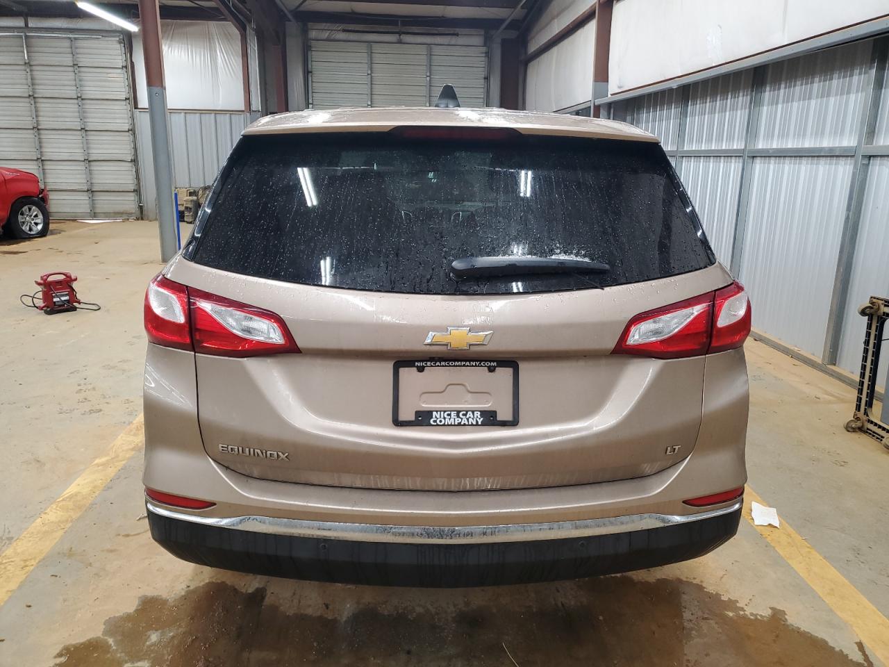 2019 Chevrolet Equinox VIN 2GNAXJEVXK6240426 Copart auction photo, mechanical / minor dent/scratches damage thumbnail 6