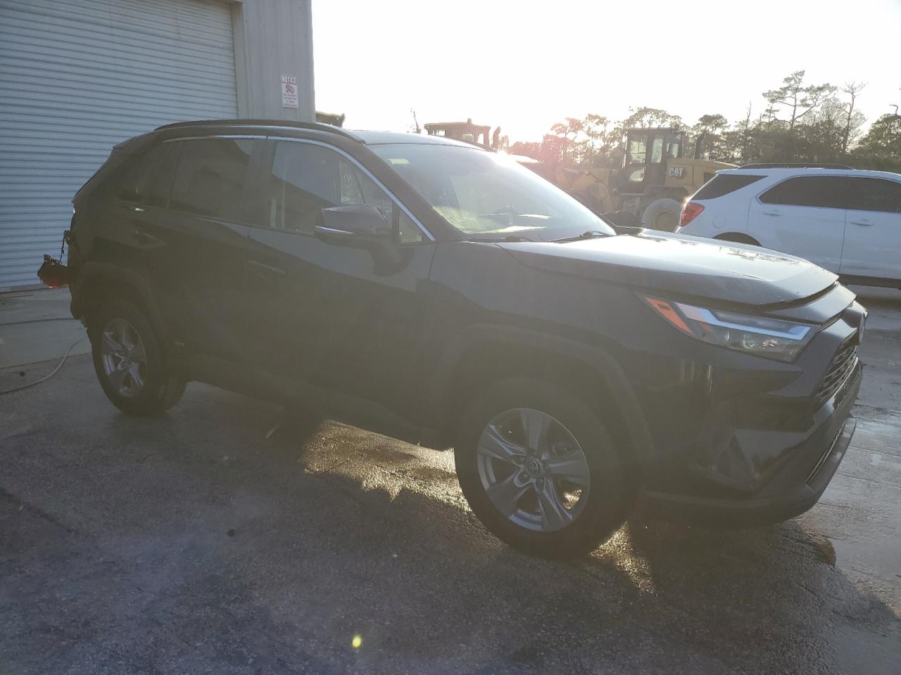 2022 Toyota RAV 4 VIN 4T3RWRFV7NU073771 Copart auction photo, rear end / minor dent/scratches damage thumbnail 4