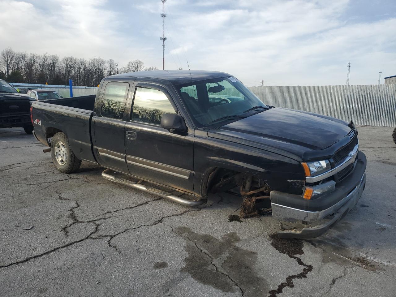 2004 Chevrolet Silverado VIN 2GCEK19T841104622 Copart auction photo, front end / hail damage thumbnail 4