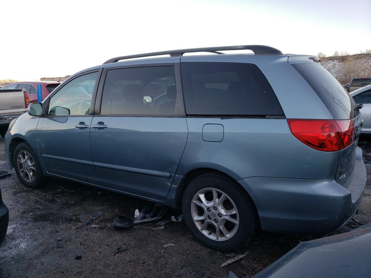2006 Toyota Sienna VIN 5TDZA22C06S515416 Copart auction photo, front end / side damage thumbnail 2
