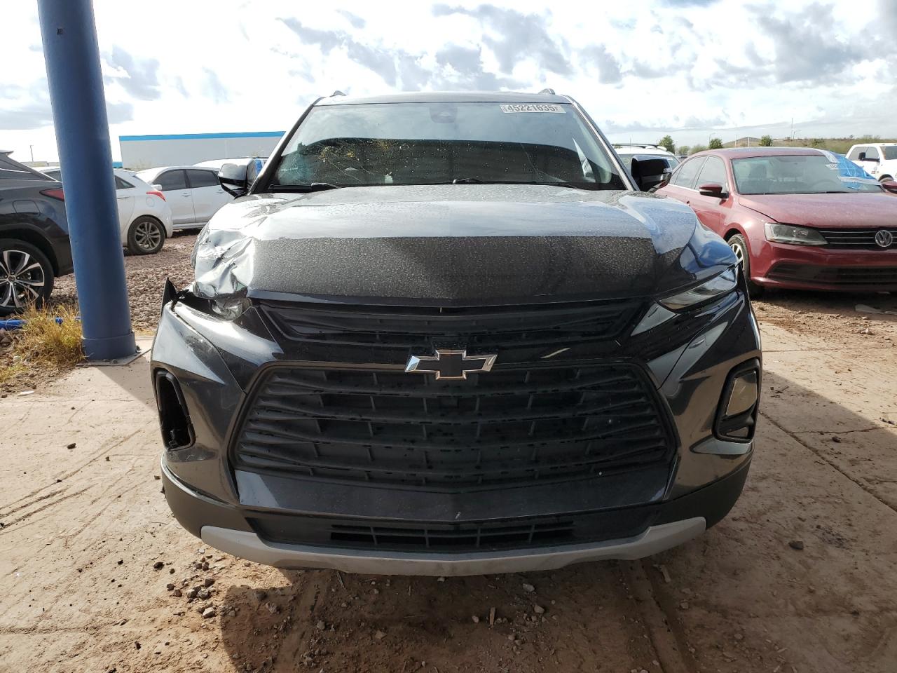 2021 Chevrolet Blazer VIN 3GNKBHRSXMS556683 Copart auction photo, front end / side damage thumbnail 5