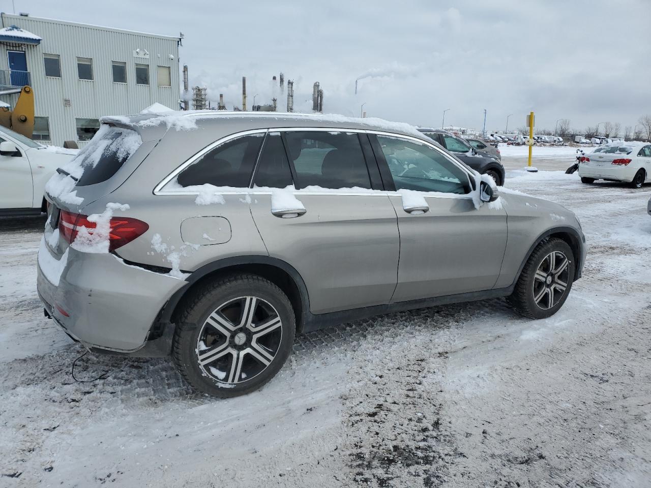 2019 Mercedes-Benz GLC VIN WDC0G4KBXKV159156 Copart auction photo, front end / rear end damage thumbnail 3