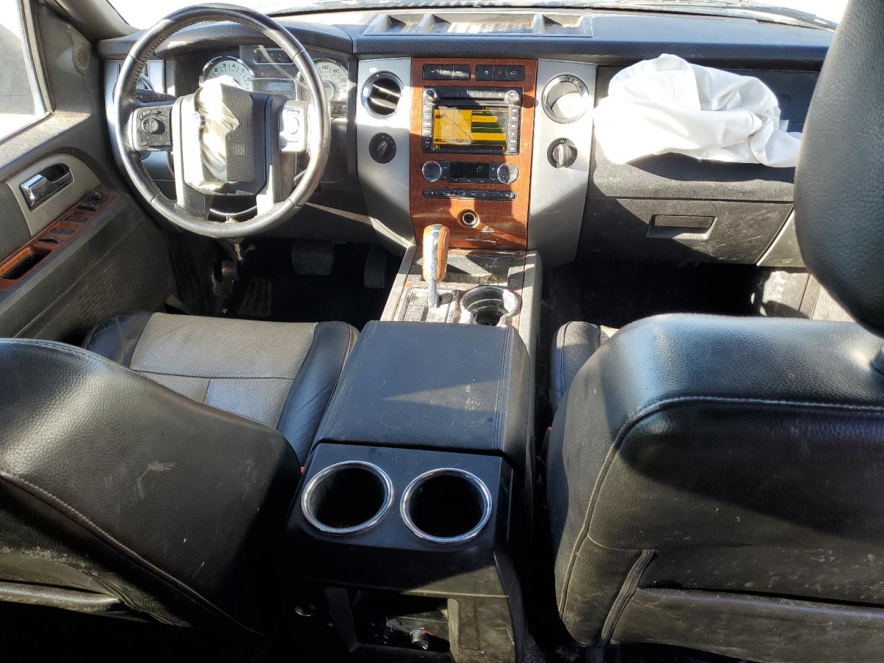 2010 Ford Expedition VIN 1FMJU1J58AEA64456 Copart auction photo, front end / mechanical damage thumbnail 8
