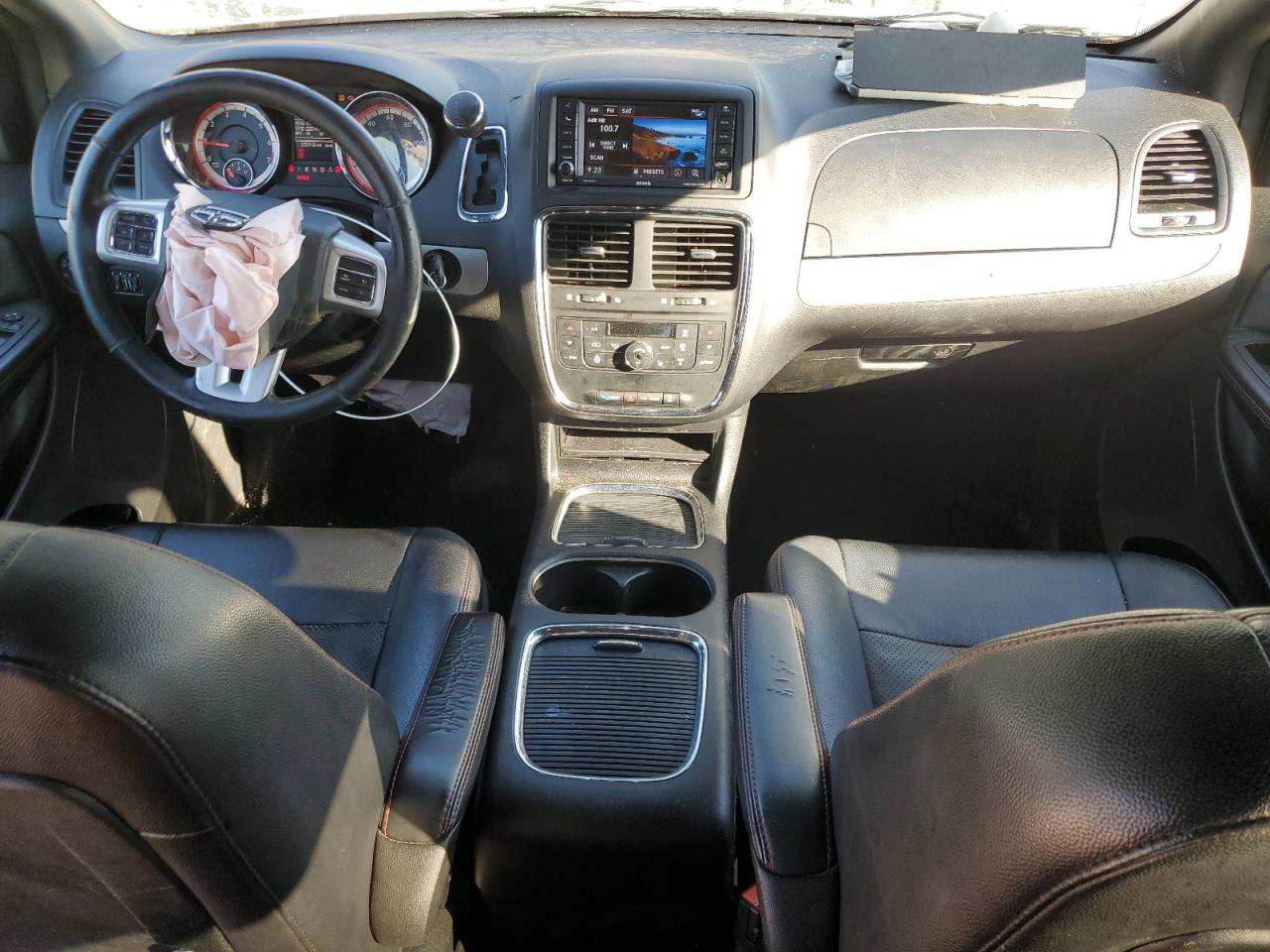2019 Dodge Caravan VIN 2C4RDGEG2KR611005 Copart auction photo, front end / minor dent/scratches damage thumbnail 8