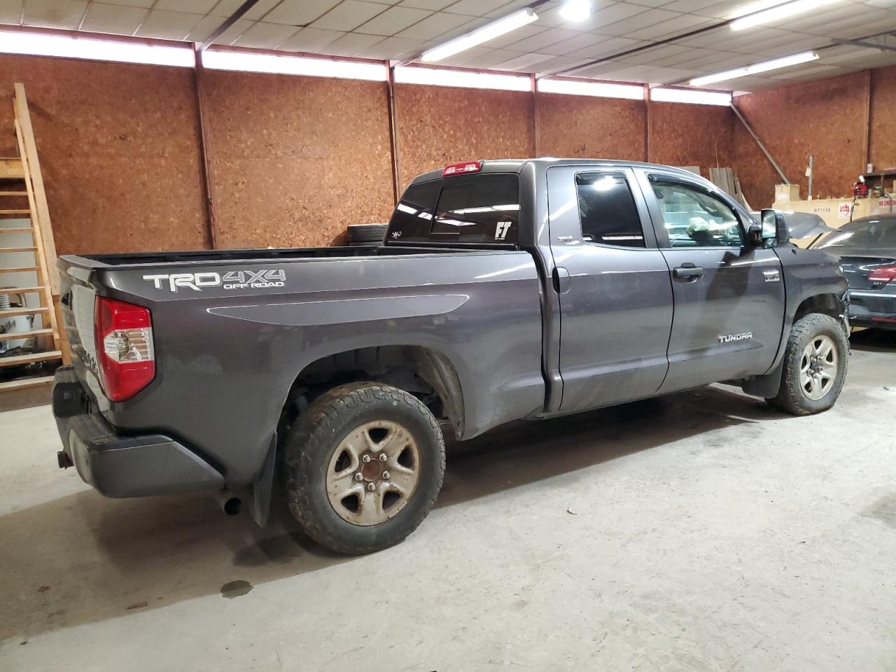 2018 Toyota Tundra VIN 5TFUY5F19JX683770 Copart auction photo, front end damage thumbnail 3