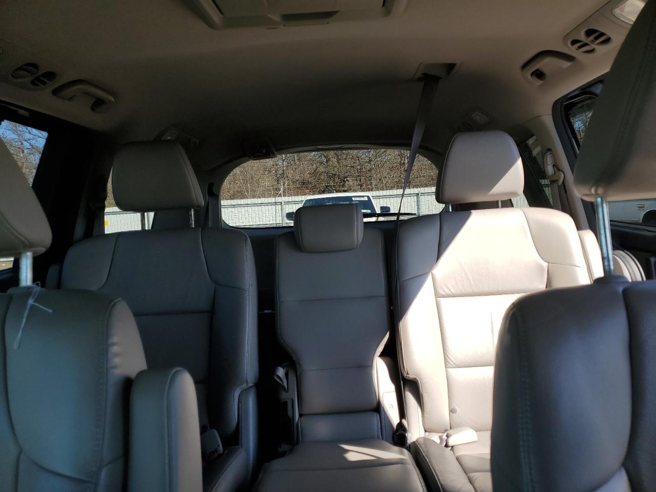 2013 Honda Odyssey VIN 5FNRL5H60DB063983 Copart auction photo, minor dent/scratches damage thumbnail 10