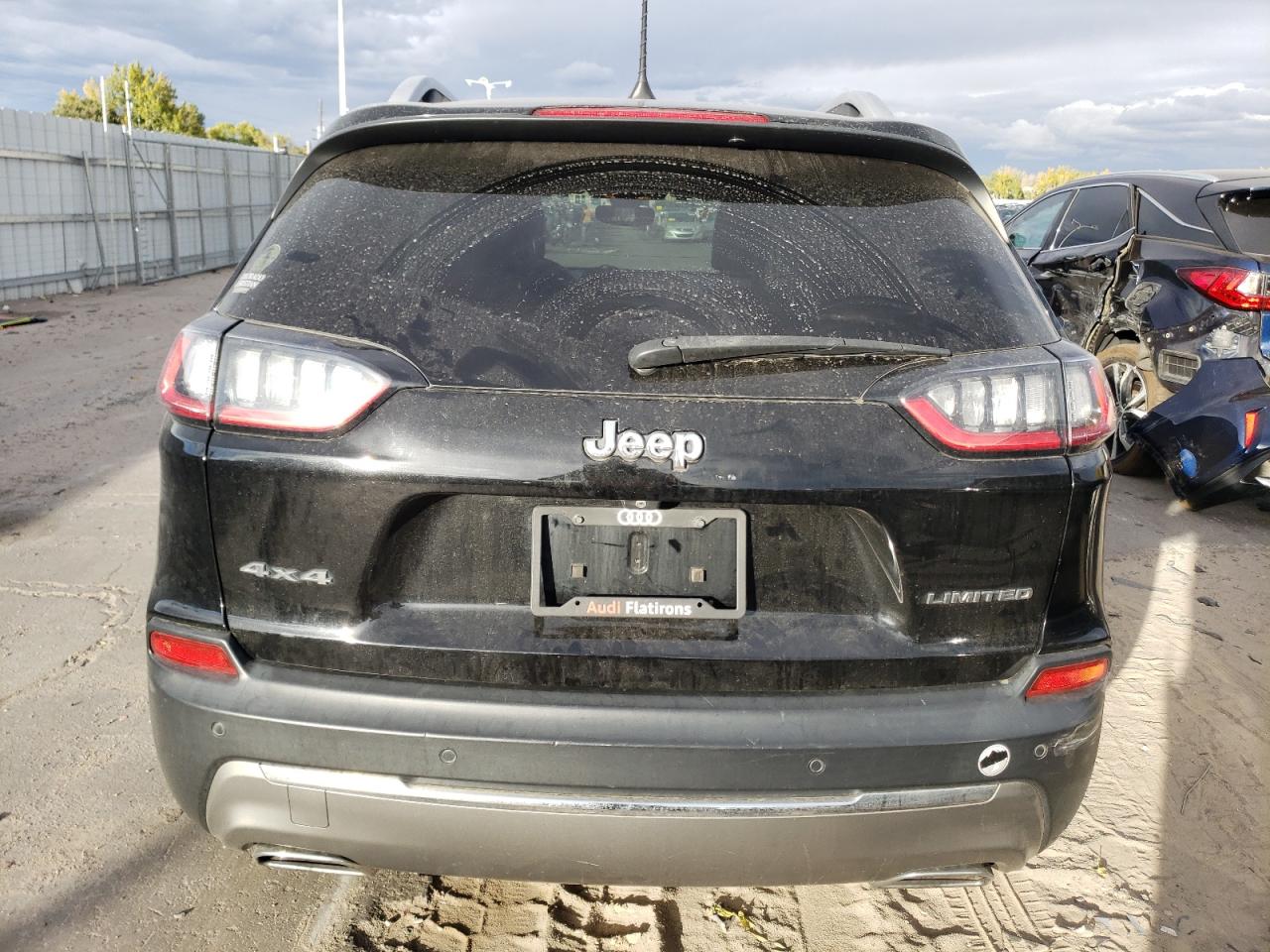 2019 Jeep Grand Cherokee VIN 1C4PJMDN7KD433528 Copart auction photo, side / front end damage thumbnail 6