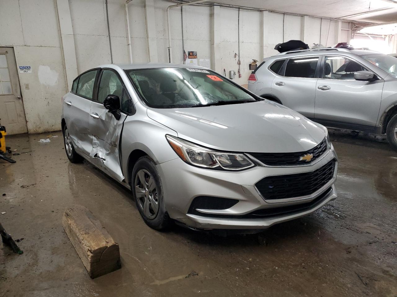 2017 Chevrolet Cruze VIN 1G1BC5SM3H7186805 Copart auction photo, side / minor dent/scratches damage thumbnail 4