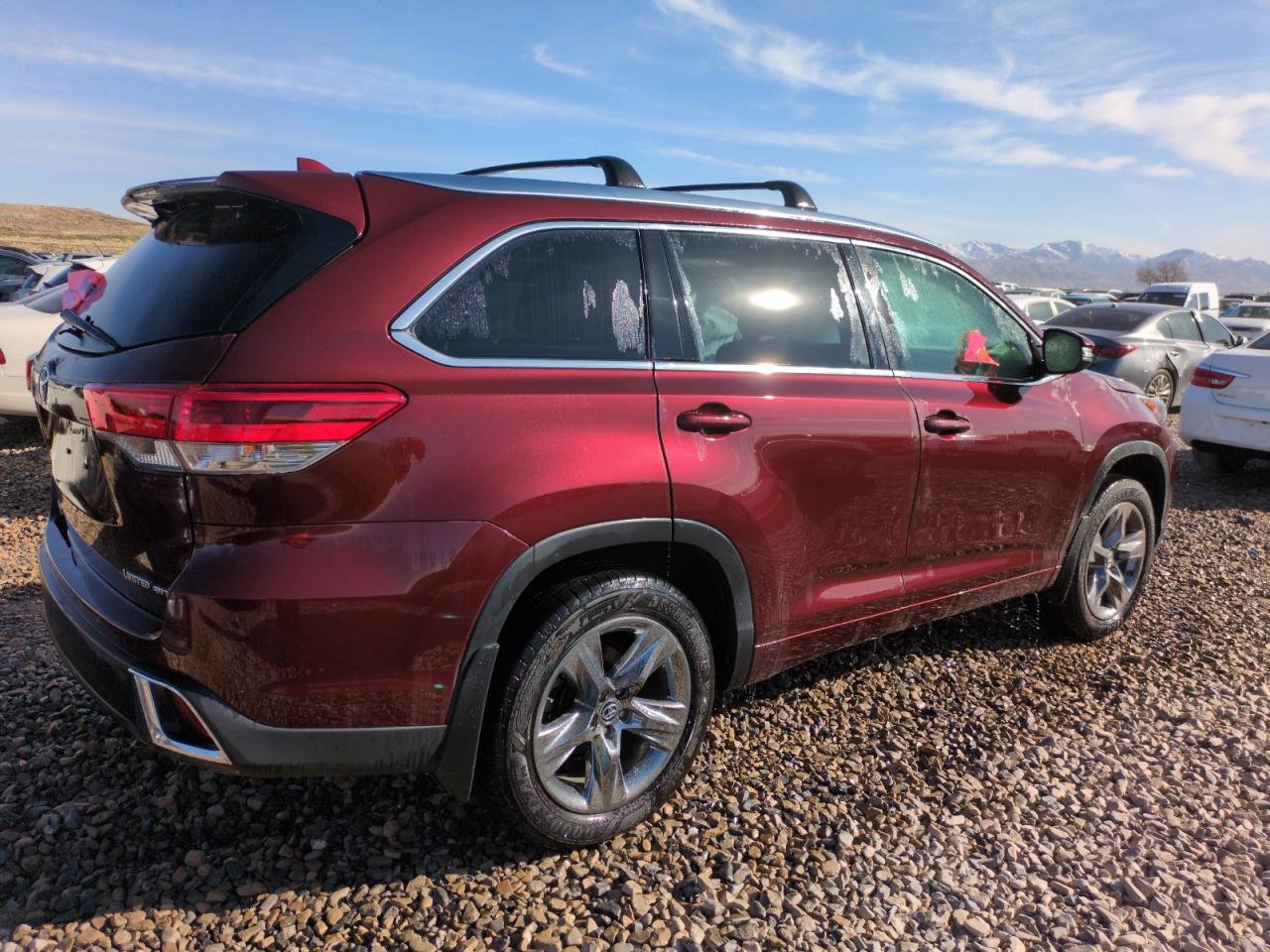 2019 Toyota Highlander VIN 5TDDZRFH8KS998679 Copart auction photo, side damage thumbnail 3