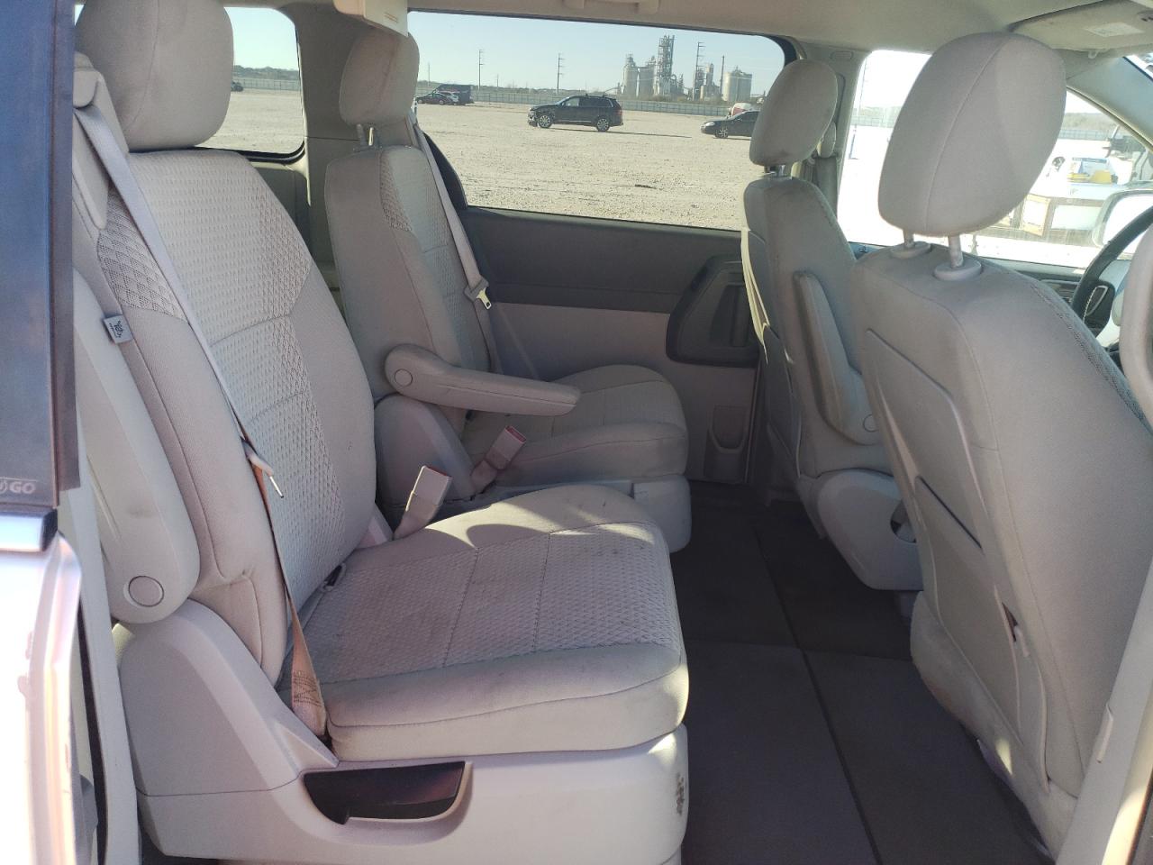 2008 Chrysler Town & Country VIN 2A8HR54P08R650759 Copart auction photo, rear end / front end damage thumbnail 11