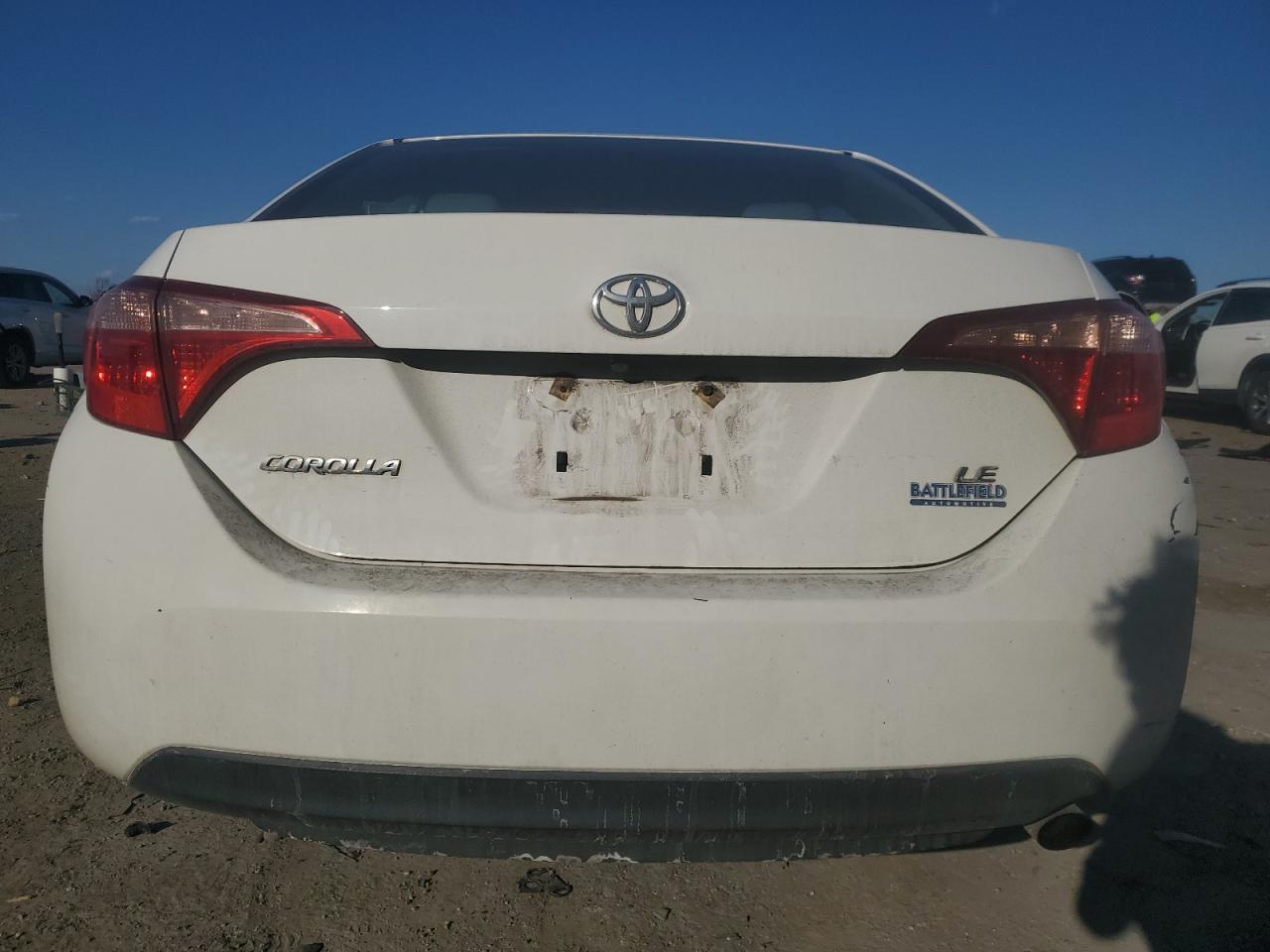 2017 Toyota Corolla VIN 2T1BURHE4HC820164 Copart auction photo, front end / minor dent/scratches damage thumbnail 6