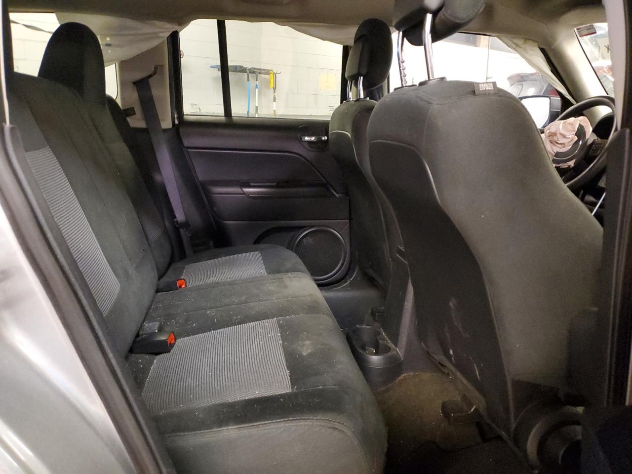 2016 Jeep Liberty (Patriot) VIN 1C4NJPBA2GD775307 Copart auction photo, front end / mechanical damage thumbnail 10