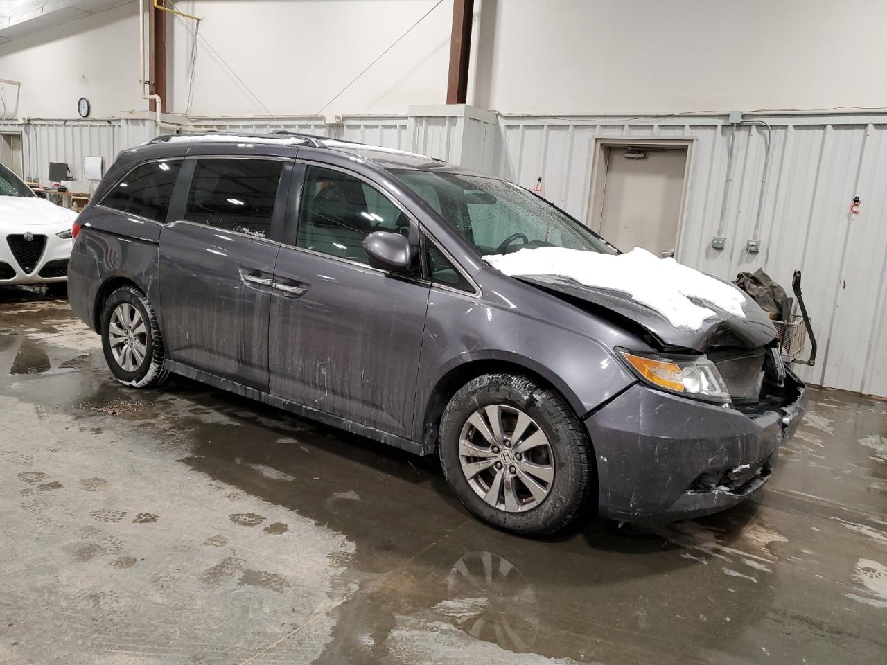 2016 Honda Odyssey VIN 5FNRL5H43GB042399 Copart auction photo, front end damage thumbnail 4