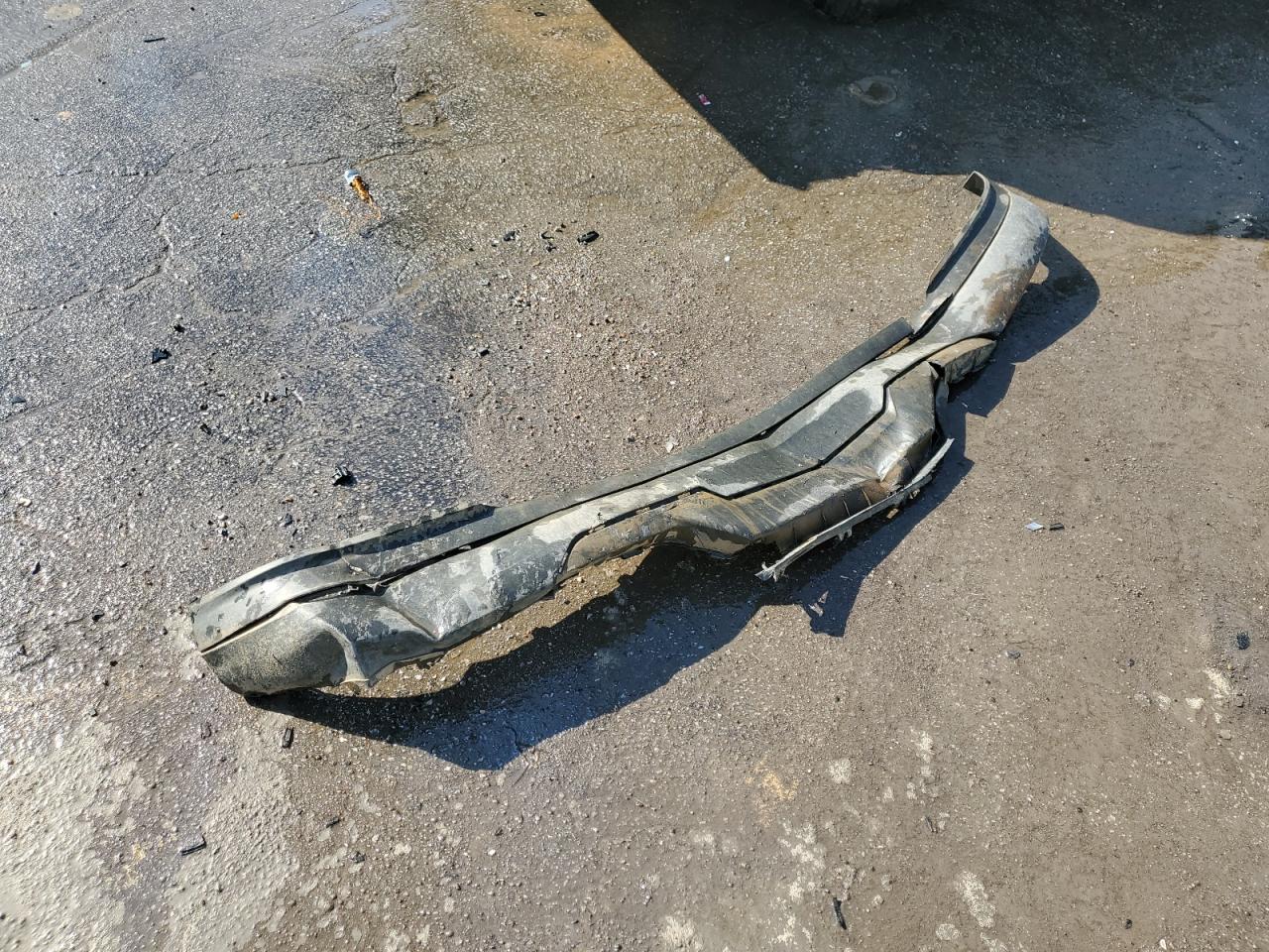 2018 Chevrolet Silverado VIN 3GCUKREC0JG596842 Copart auction photo, front end / side damage thumbnail 12