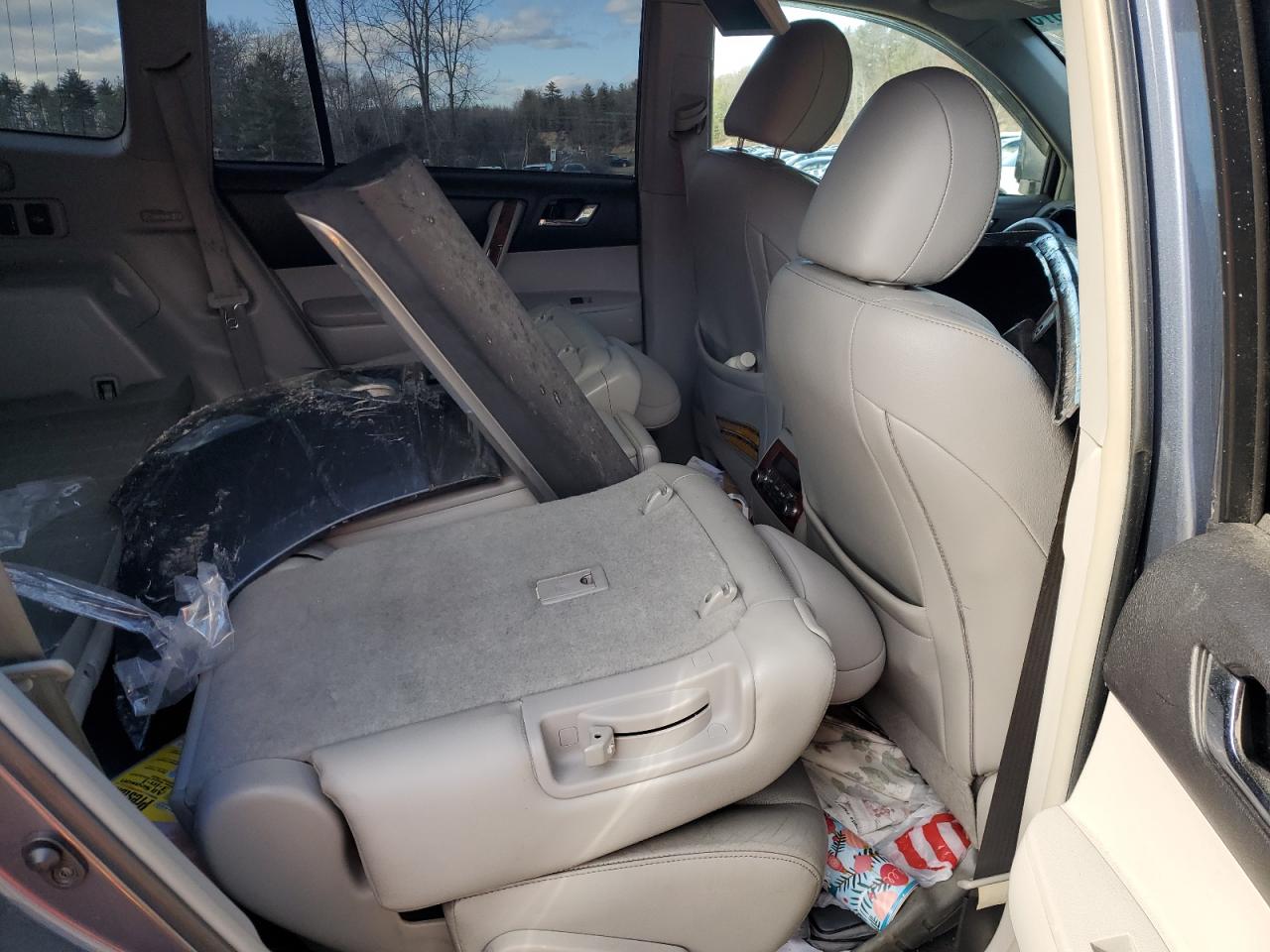 2012 Toyota Highlander VIN 5TDDK3EH5CS138520 Copart auction photo, front end / side damage thumbnail 11
