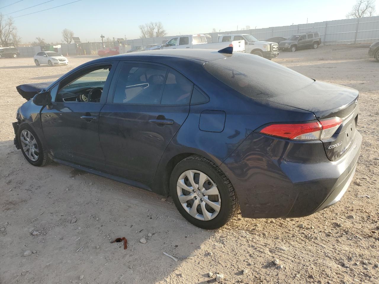 2022 Toyota Corolla VIN 5YFEPMAE3NP377597 Copart auction photo, front end / minor dent/scratches damage thumbnail 2