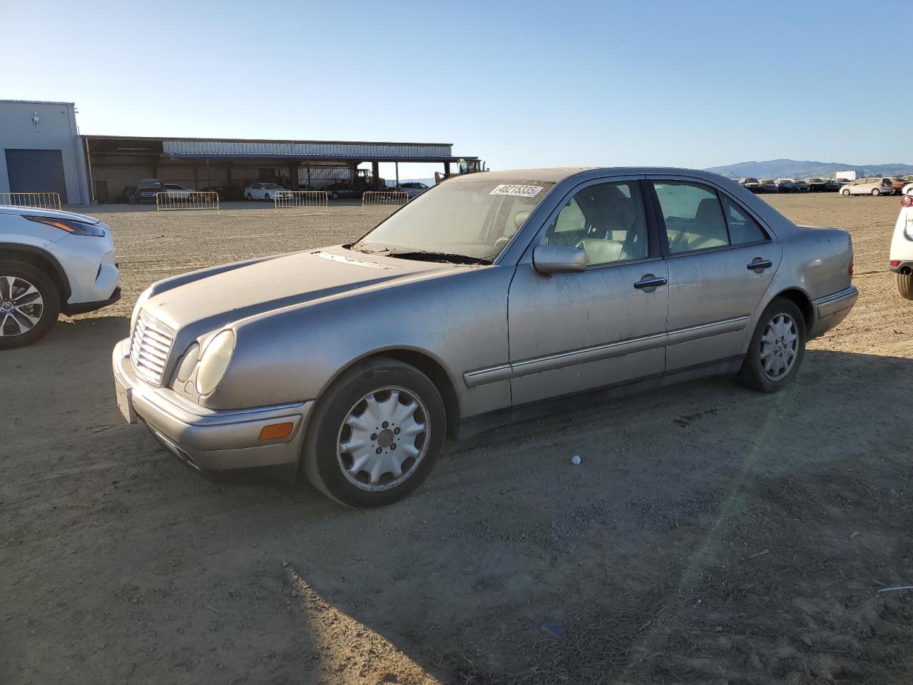 1998 Mercedes-Benz E-klasse VIN WDBJF65F1WA455380 - Copart auction photo