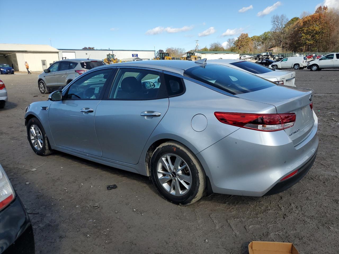 2018 KIA Optima VIN 5XXGT4L39JG196443 Copart auction photo, front end / minor dent/scratches damage thumbnail 2
