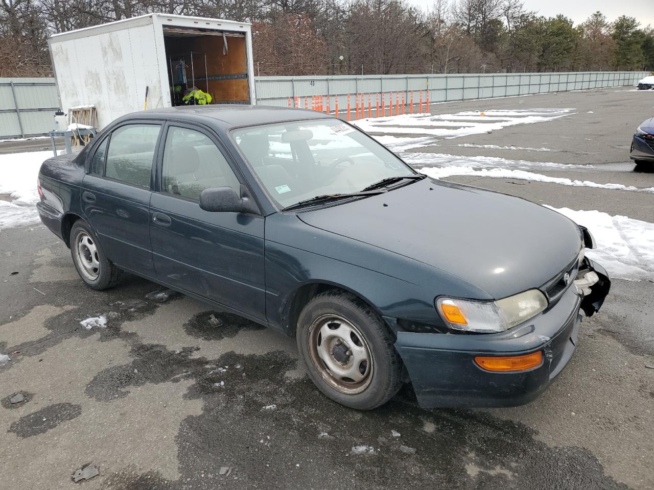 1996 Toyota Corolla VIN 2T1BA02E8TC141777 Copart auction photo, front end damage thumbnail 4