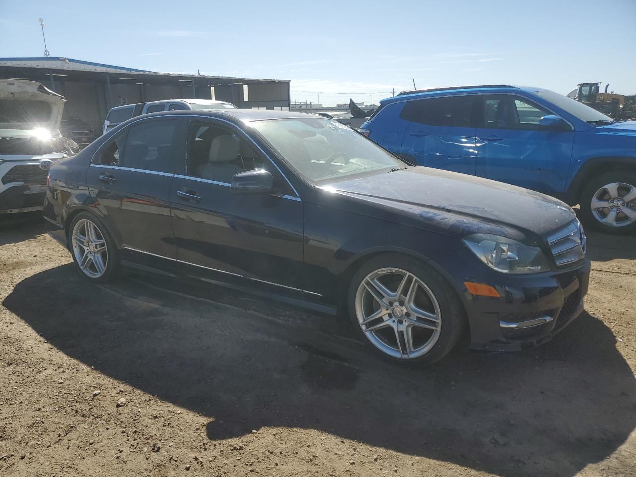 2013 Mercedes-Benz C-klasse VIN WDDGF4HB0DR268841 Copart auction photo, side / front end damage thumbnail 4