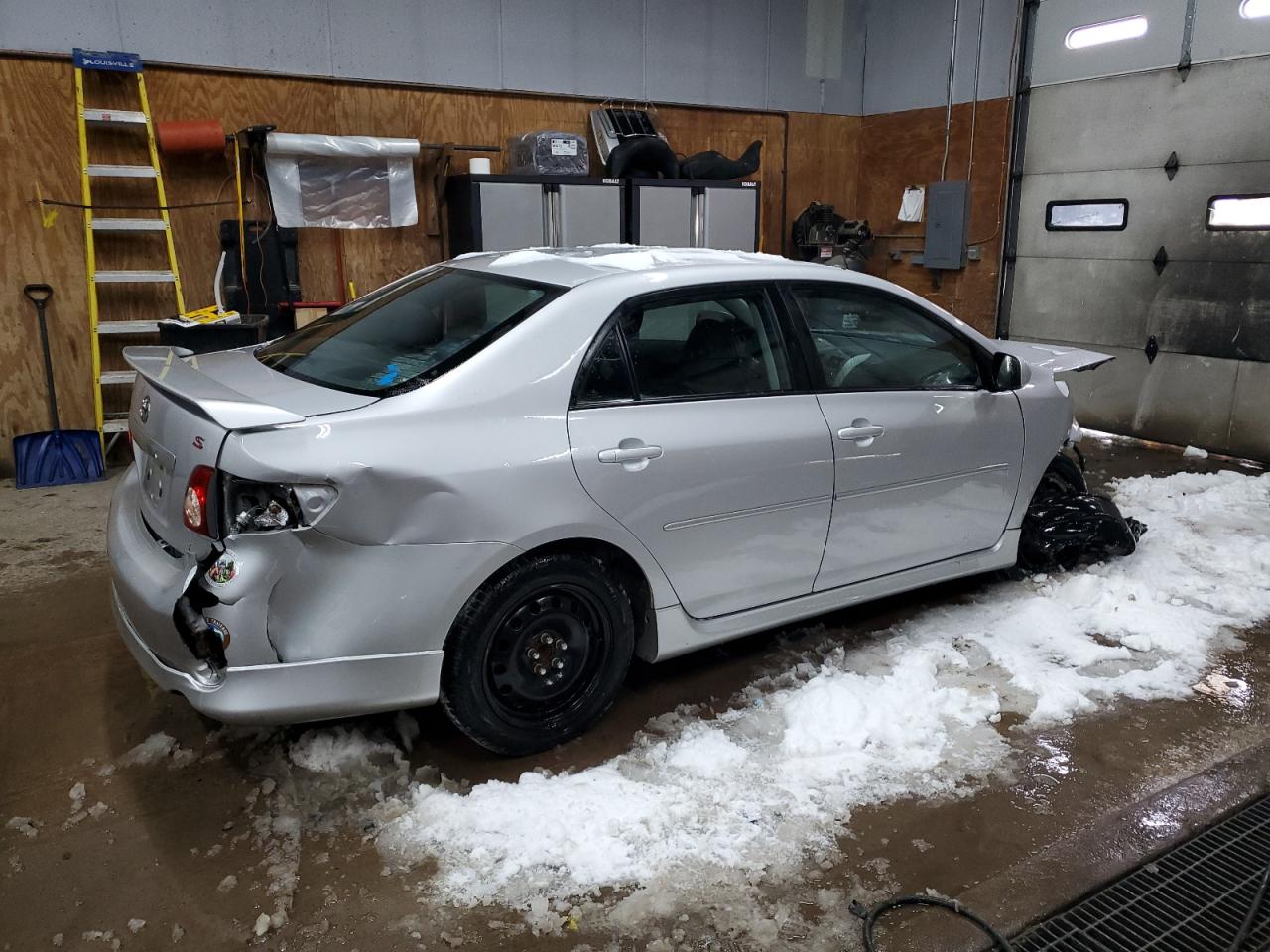 2010 Toyota Corolla VIN 2T1BU4EE8AC483530 Copart auction photo, front end / rear end damage thumbnail 3