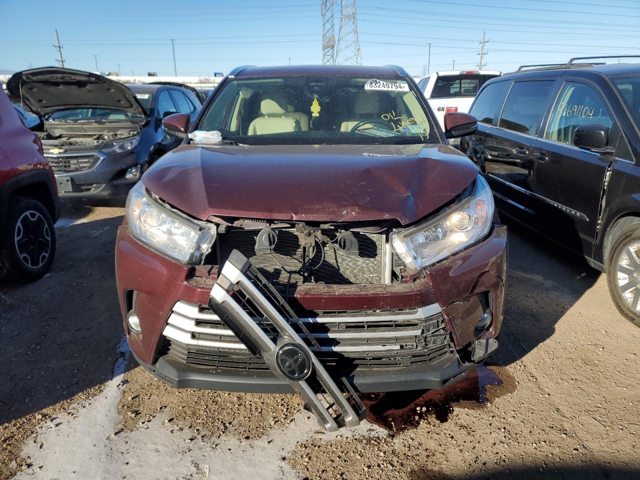 2019 Toyota Highlander VIN 5TDJZRFH4KS928115 Copart auction photo, front end damage thumbnail 5