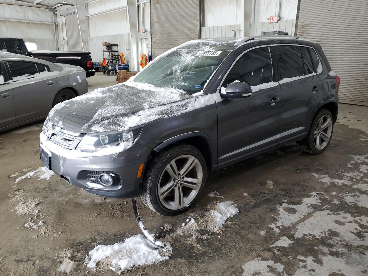 2016 Volkswagen Tiguan VIN WVGAV7AX0GW614575