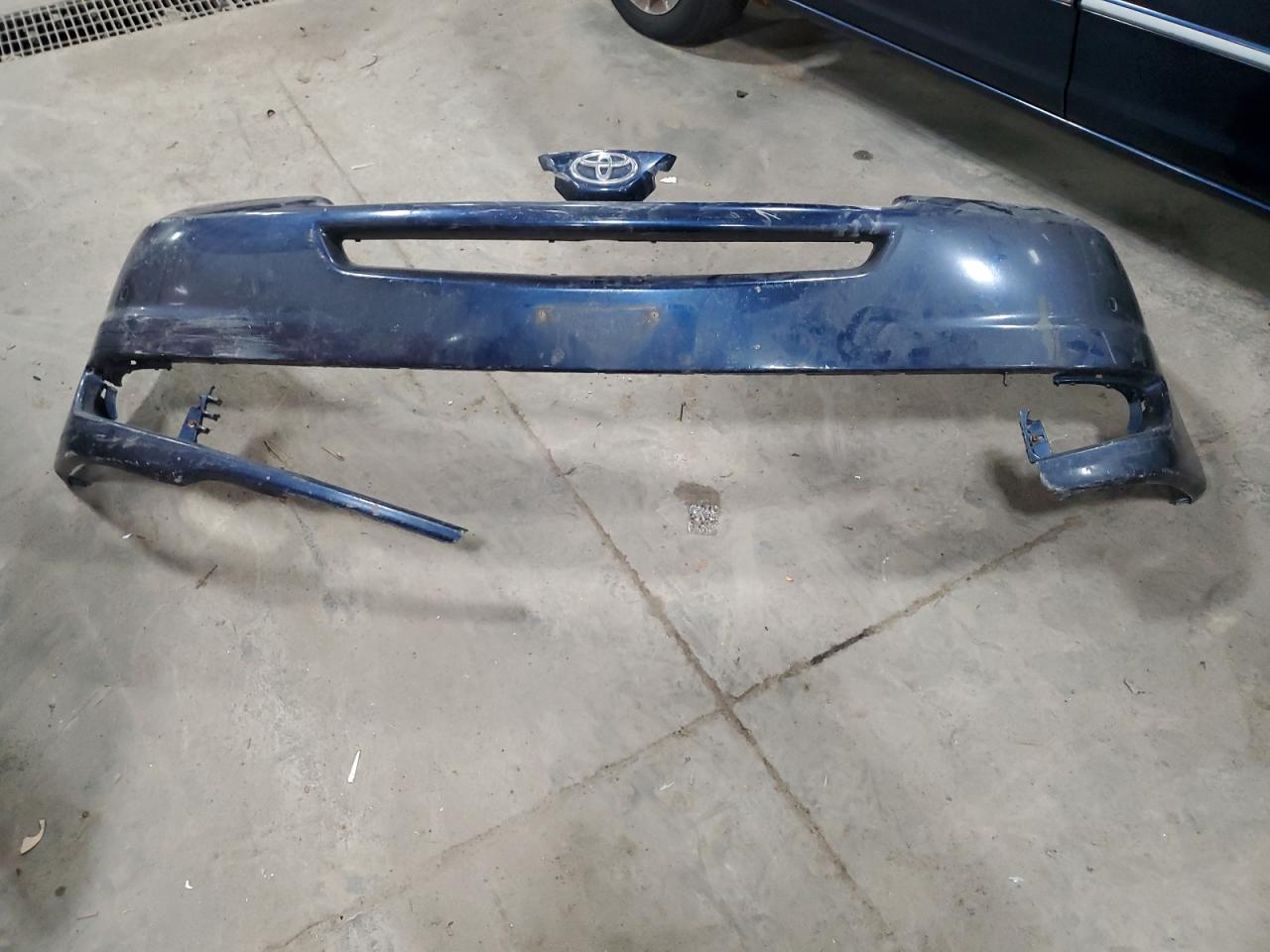 2004 Toyota Sienna VIN 5TDBA22C44S015693 Copart auction photo, front end / side damage thumbnail 13