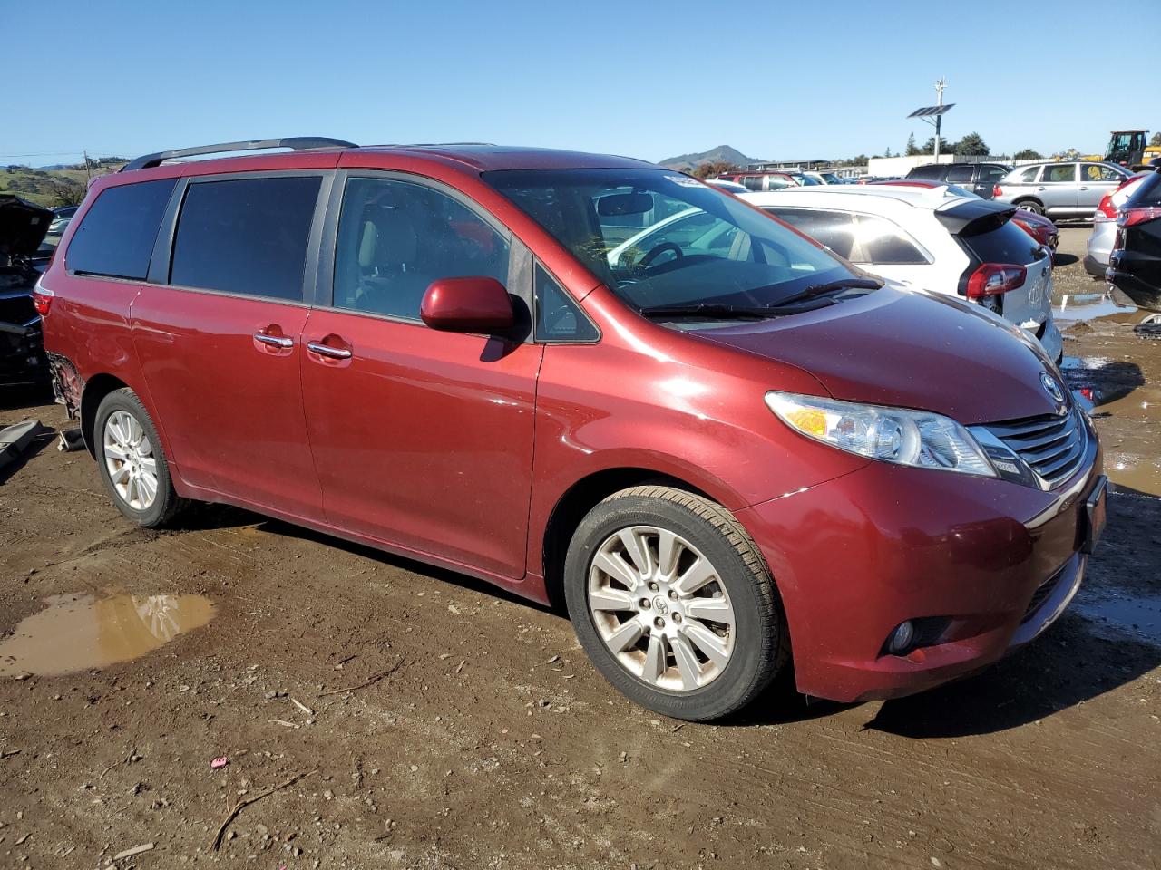 2015 Toyota Sienna VIN 5TDDK3DC8FS099996 Copart auction photo, rear end damage thumbnail 4