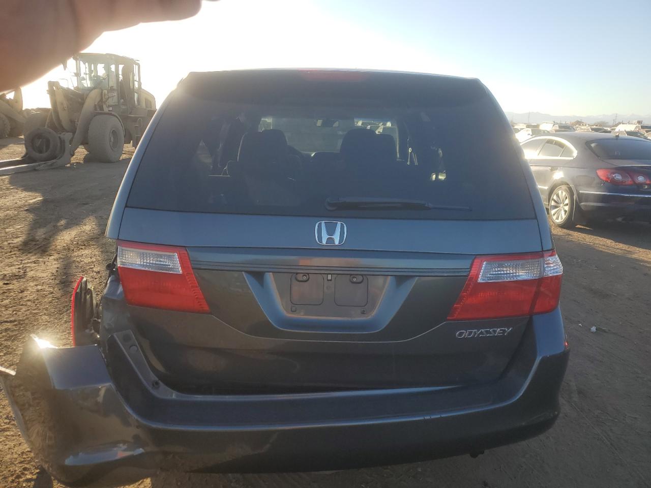 2005 Honda Odyssey VIN 5FNRL38285B026019 Copart auction photo, rear end / side damage thumbnail 6