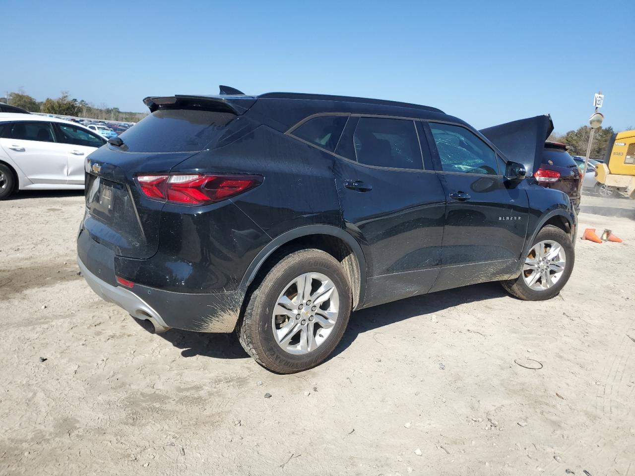2020 Chevrolet Blazer VIN 3GNKBBRA2LS598316 Copart auction photo, front end damage thumbnail 3