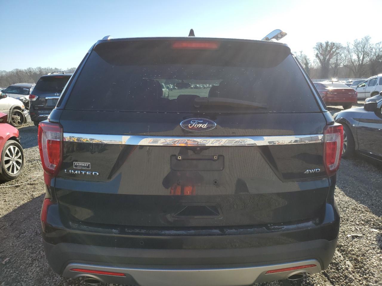 2017 Ford Explorer VIN 1FM5K8F84HGC33891 Copart auction photo, front end / side damage thumbnail 6